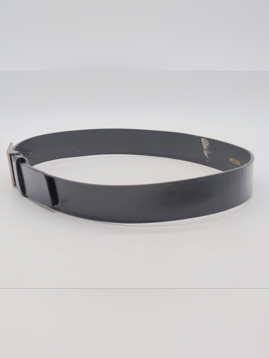 Max Mara Women\'s Sz M 30 In Black Leather Belt with Silver Buckle